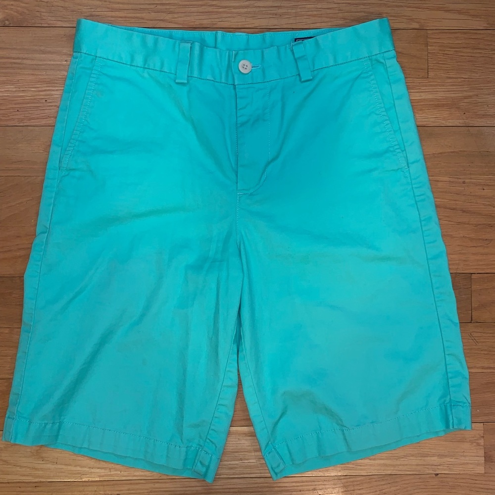 EUC Vineyard Vines Boys Green Short (16)